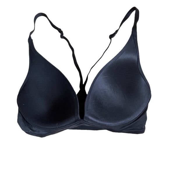 Victoria’s Secret ~ Body by Victoria ~ Black Bralette ~ size 32D - Picture 2 of 3